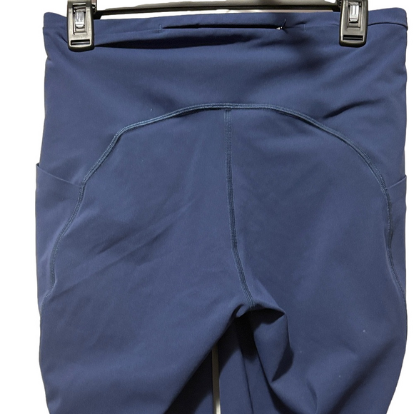 Lululemon Swift Speed High-Rise Tight 28" in
Mineral Blue - Picture 6 of 9